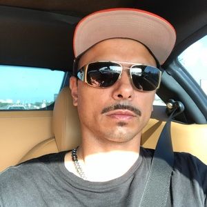 Meet your Posher, Ernesto